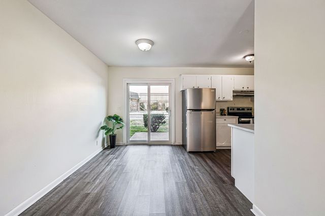 370 Wallace Rd Apt F5, Nashville, TN 37211