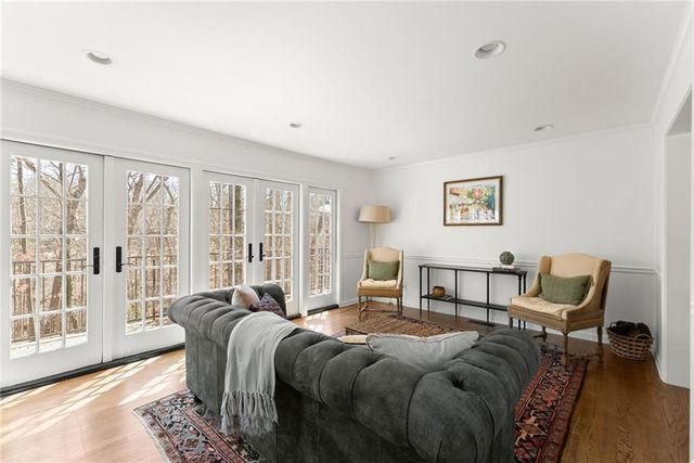 6135 White Oak Drive, Flowery Branch, GA 30542