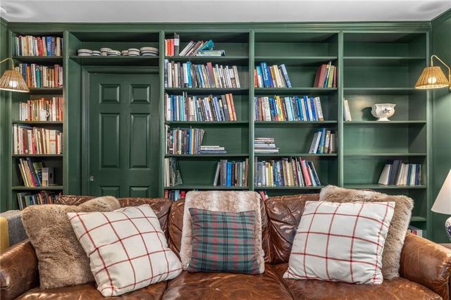 6135 White Oak Drive, Flowery Branch, GA 30542