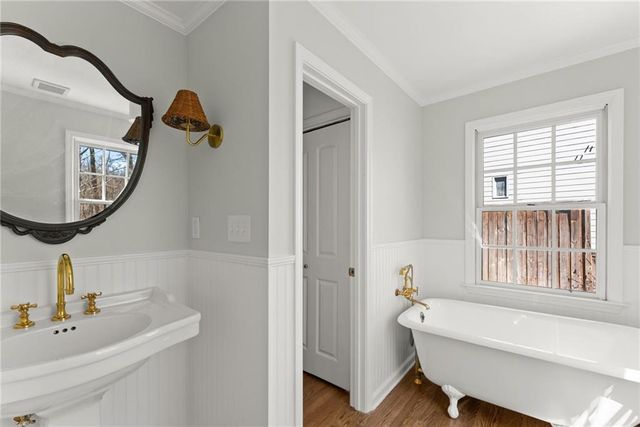 6135 White Oak Drive, Flowery Branch, GA 30542