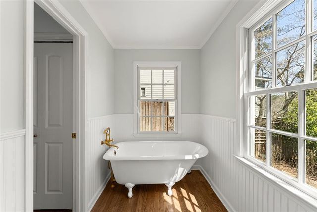 6135 White Oak Drive, Flowery Branch, GA 30542