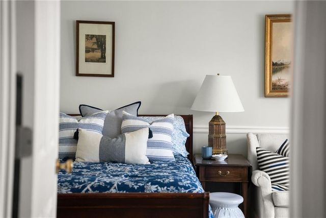 6135 White Oak Drive, Flowery Branch, GA 30542