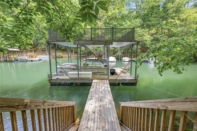 6135 White Oak Drive, Flowery Branch, GA 30542