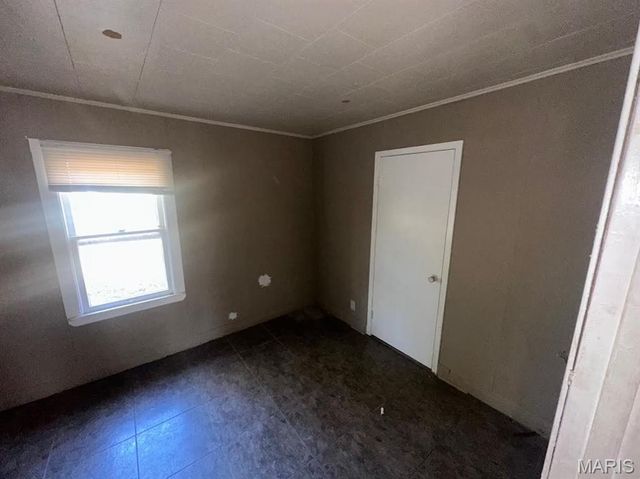 5461 Hamilton Avenue, St Louis, MO 63136