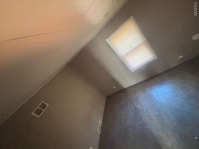 5461 Hamilton Avenue, St Louis, MO 63136