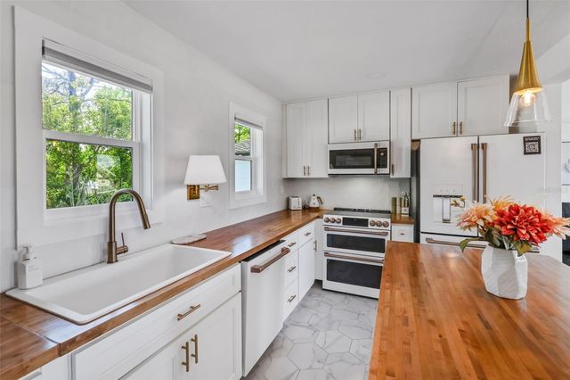 39 E PARK AVENUE, St Augustine, FL 32084