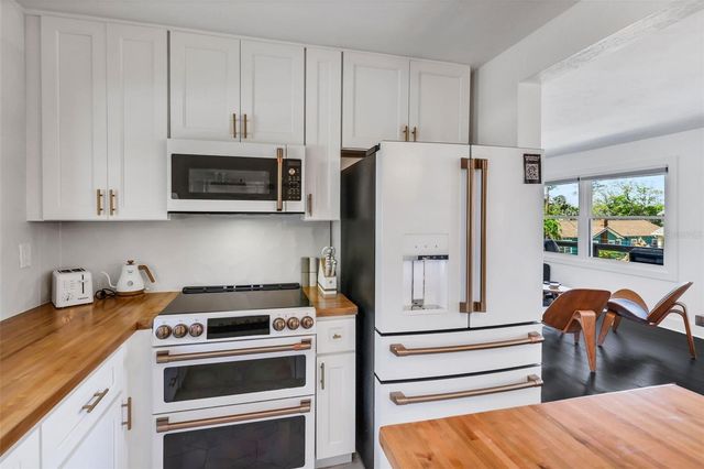 39 E PARK AVENUE, St Augustine, FL 32084