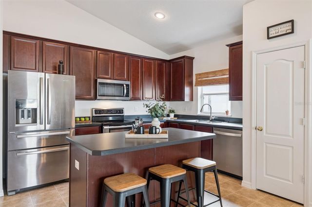 290 CLYDESDALE CIRCLE, Sanford, FL 32773