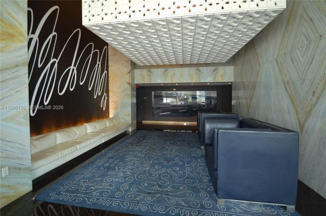 325 S Biscayne Blvd 2320, Miami, FL 33131