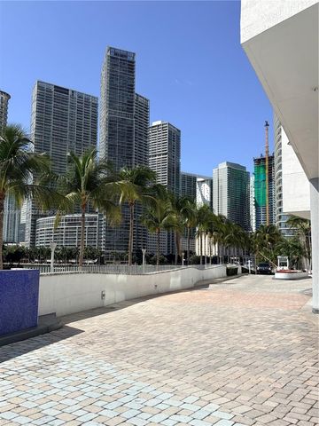 325 S Biscayne Blvd 2320, Miami, FL 33131