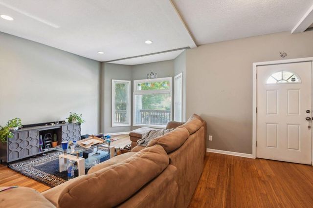 3023 Dupont Avenue S 1, Minneapolis, MN 55408