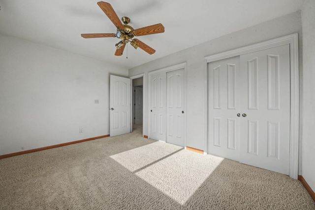 4877 Hillvale Dr, Valley Springs, CA 95252