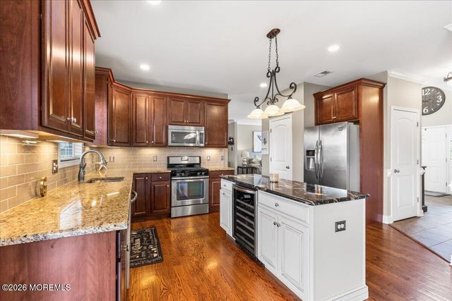 5 Hornbeam Lane, New Egypt, NJ 08533