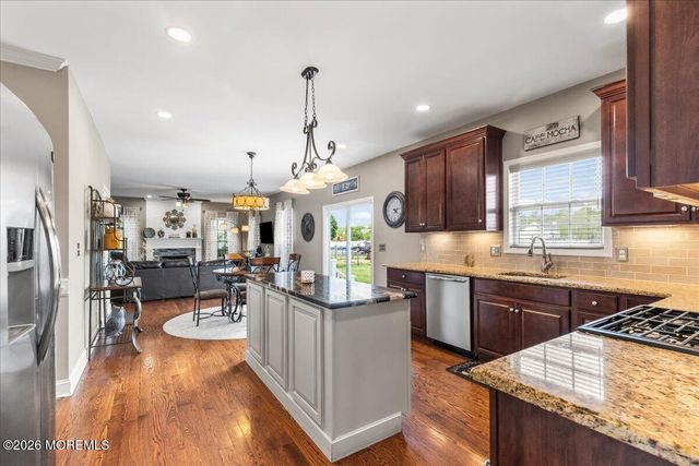 5 Hornbeam Lane, New Egypt, NJ 08533