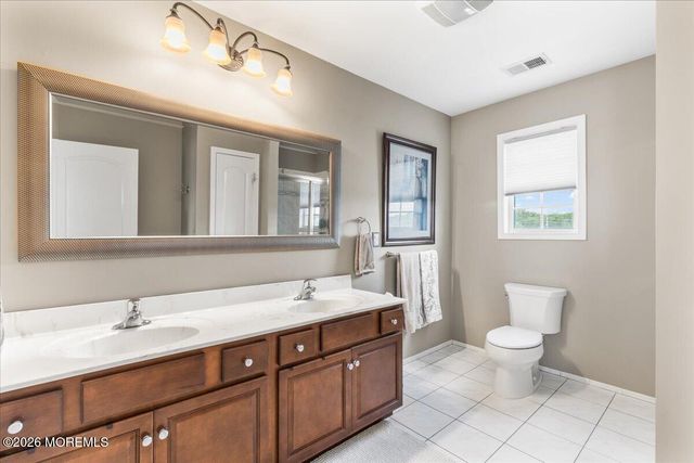 5 Hornbeam Lane, New Egypt, NJ 08533