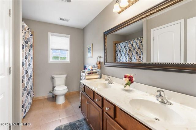 5 Hornbeam Lane, New Egypt, NJ 08533