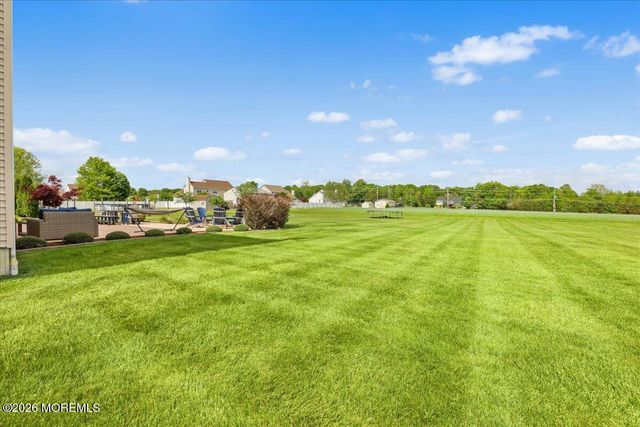 5 Hornbeam Lane, New Egypt, NJ 08533