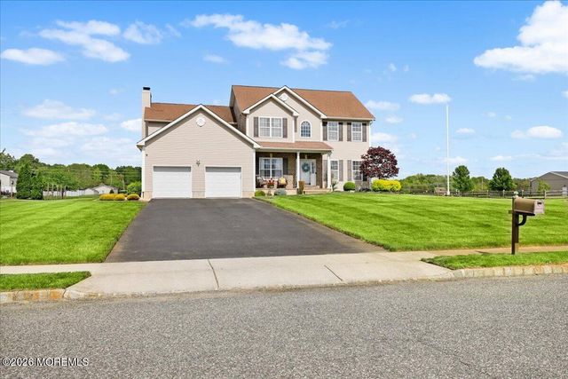 5 Hornbeam Lane, New Egypt, NJ 08533