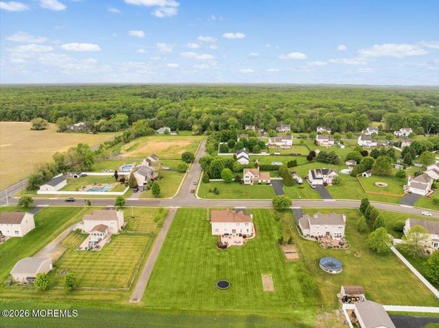 5 Hornbeam Lane, New Egypt, NJ 08533