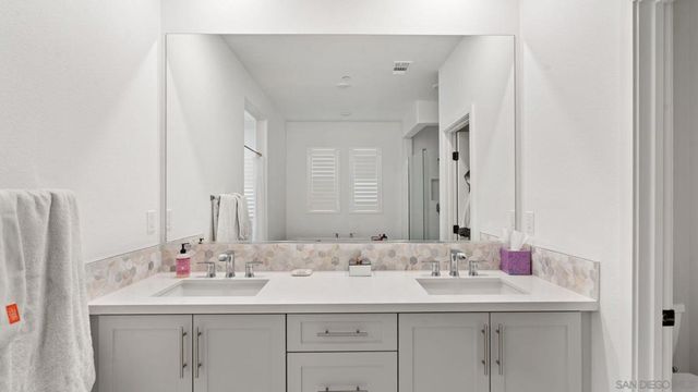 15681 Rennyson Way, San Diego, CA 92127