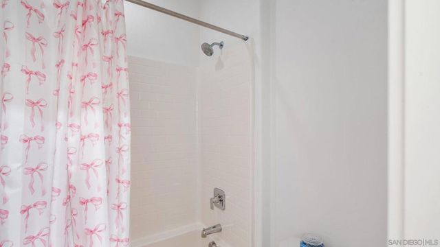 15681 Rennyson Way, San Diego, CA 92127