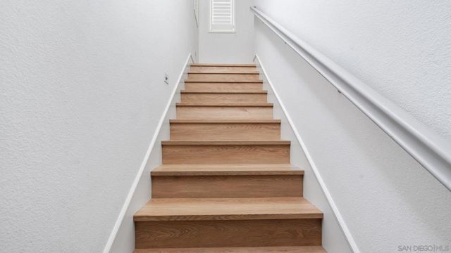 15681 Rennyson Way, San Diego, CA 92127