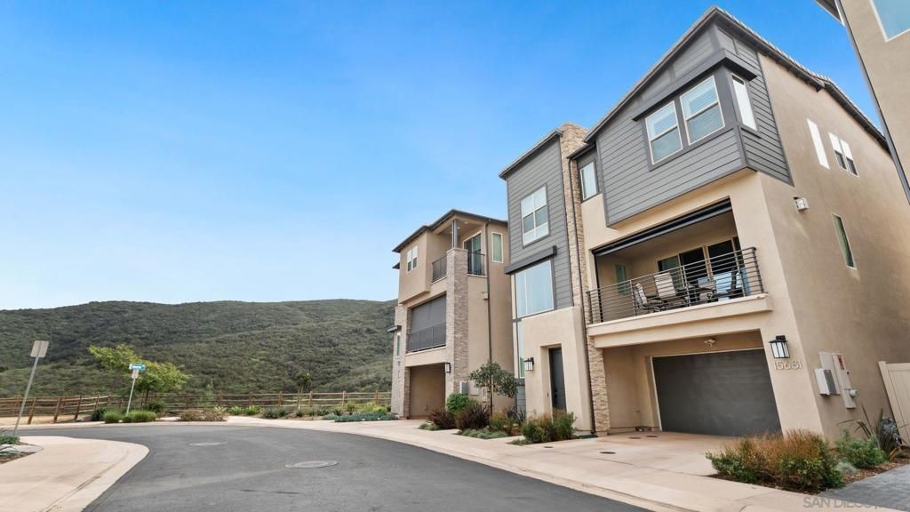 15681 Rennyson Way, San Diego, CA 92127