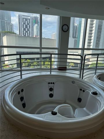 41 SE 5th 2204, Miami, FL 33131