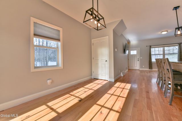 10 Linden Lane, Milton, NY 12020