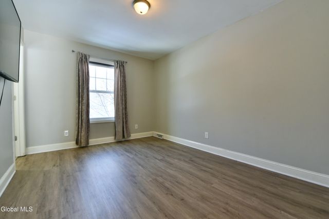 10 Linden Lane, Milton, NY 12020