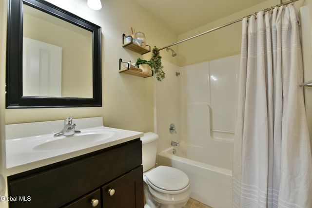 10 Linden Lane, Milton, NY 12020