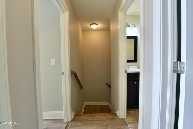 10 Linden Lane, Milton, NY 12020