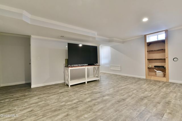 10 Linden Lane, Milton, NY 12020