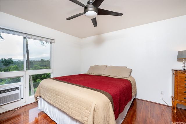 94-510 Lumiaina Street J202, Waipahu, HI 96797