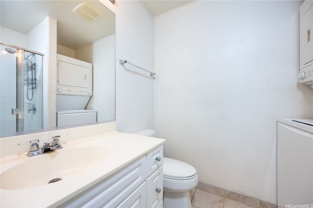 94-510 Lumiaina Street J202, Waipahu, HI 96797