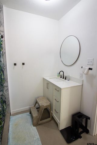 2942 Medlin Rd, Gilmer, TX 75645