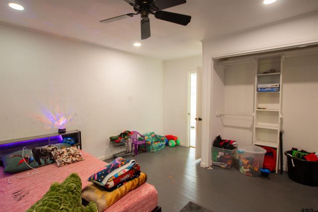 2942 Medlin Rd, Gilmer, TX 75645