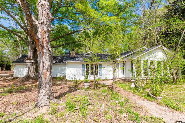 2942 Medlin Rd, Gilmer, TX 75645