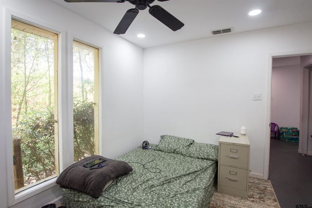 2942 Medlin Rd, Gilmer, TX 75645