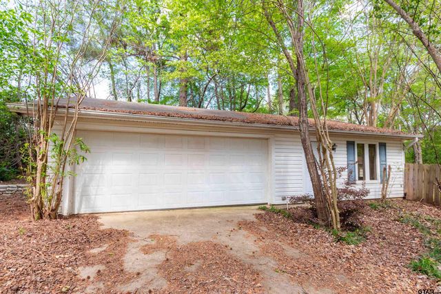 2942 Medlin Rd, Gilmer, TX 75645