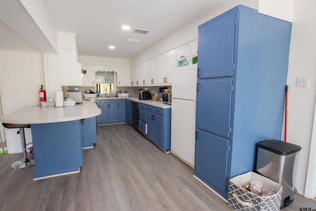 2942 Medlin Rd, Gilmer, TX 75645