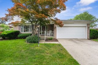 2002 Hempstead Drive, Troy, MI 48083