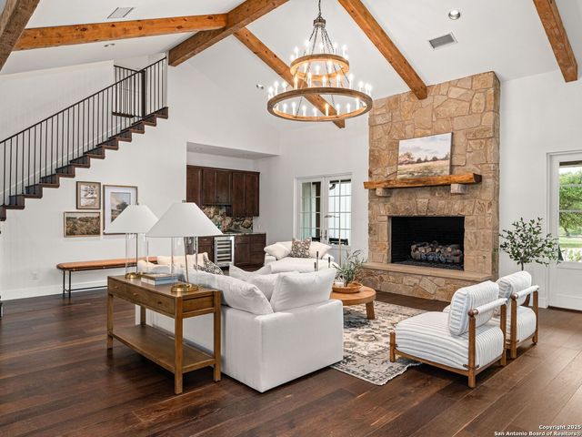 862 Grape Creek Road, Fredericksburg, TX 78624