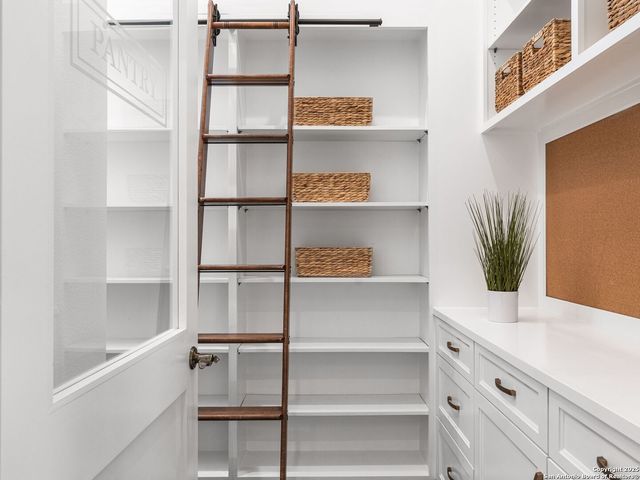 862 Grape Creek Road, Fredericksburg, TX 78624