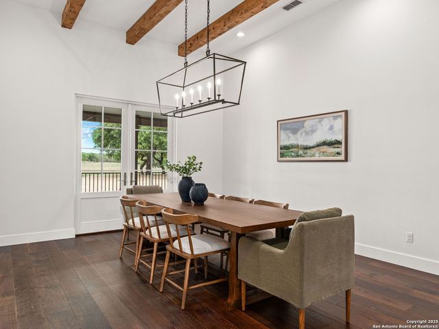 862 Grape Creek Road, Fredericksburg, TX 78624