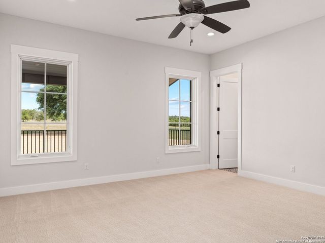 862 Grape Creek Road, Fredericksburg, TX 78624