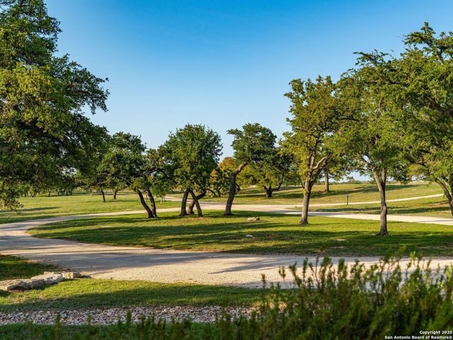 862 Grape Creek Road, Fredericksburg, TX 78624