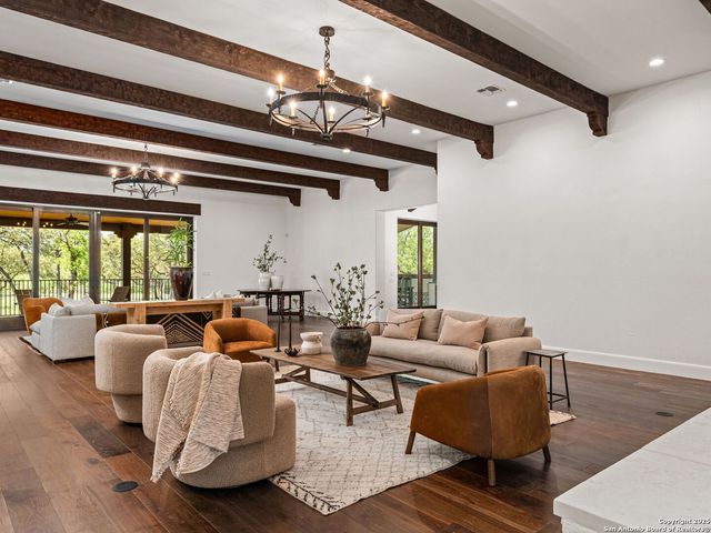 862 Grape Creek Road, Fredericksburg, TX 78624