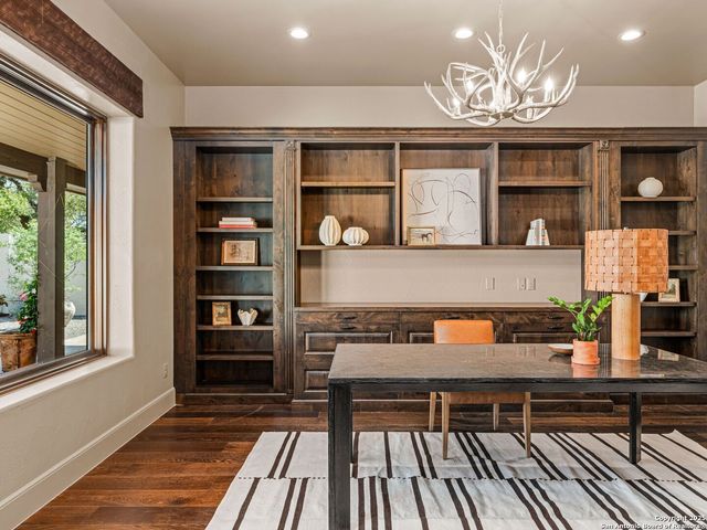 862 Grape Creek Road, Fredericksburg, TX 78624