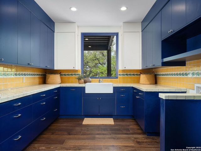 862 Grape Creek Road, Fredericksburg, TX 78624